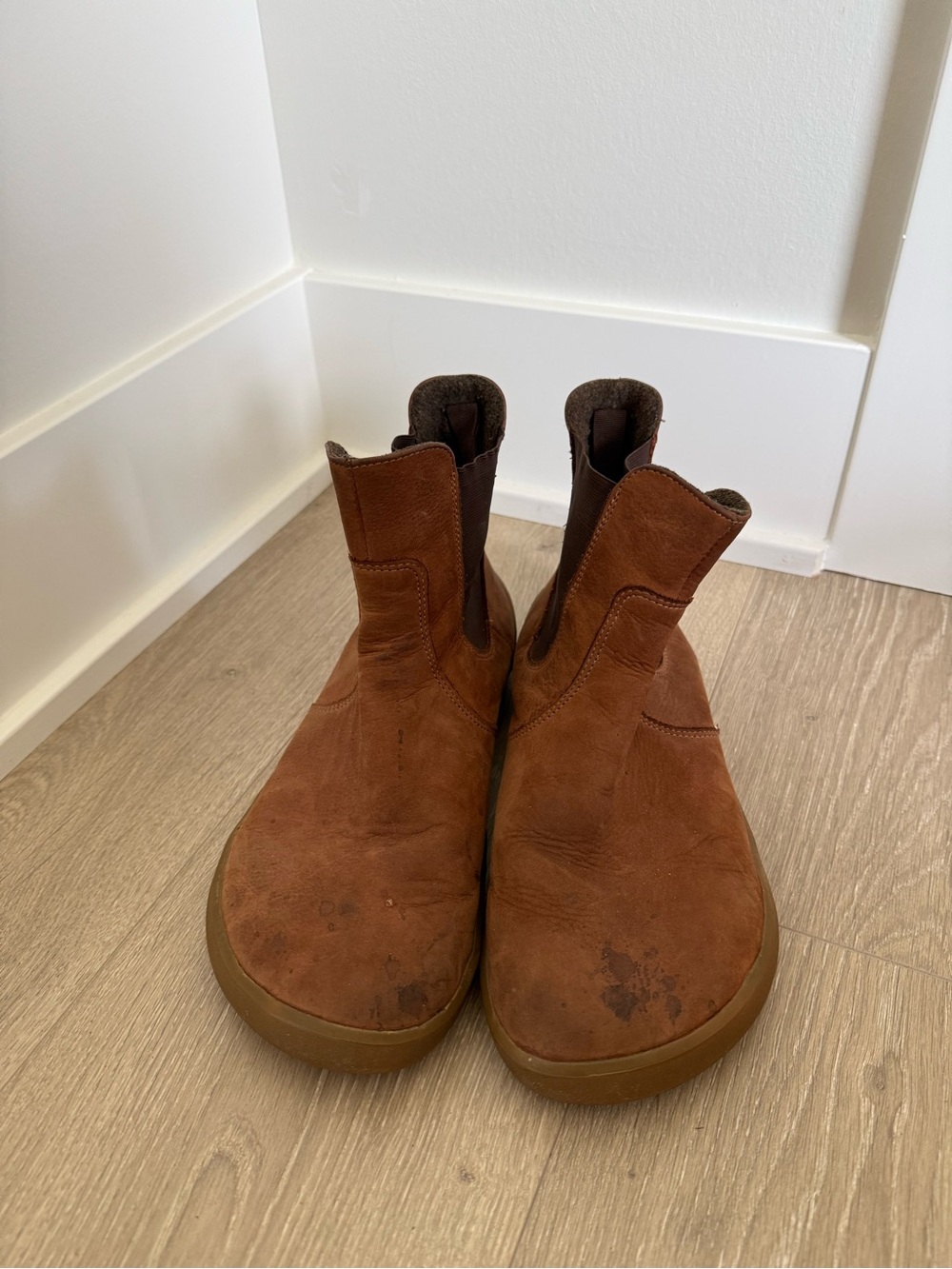 Be Lenka Entice Barefoot Chelsea Boots Womens Size US 9 / EU 40 Brown Leather - Picture 2 of 5